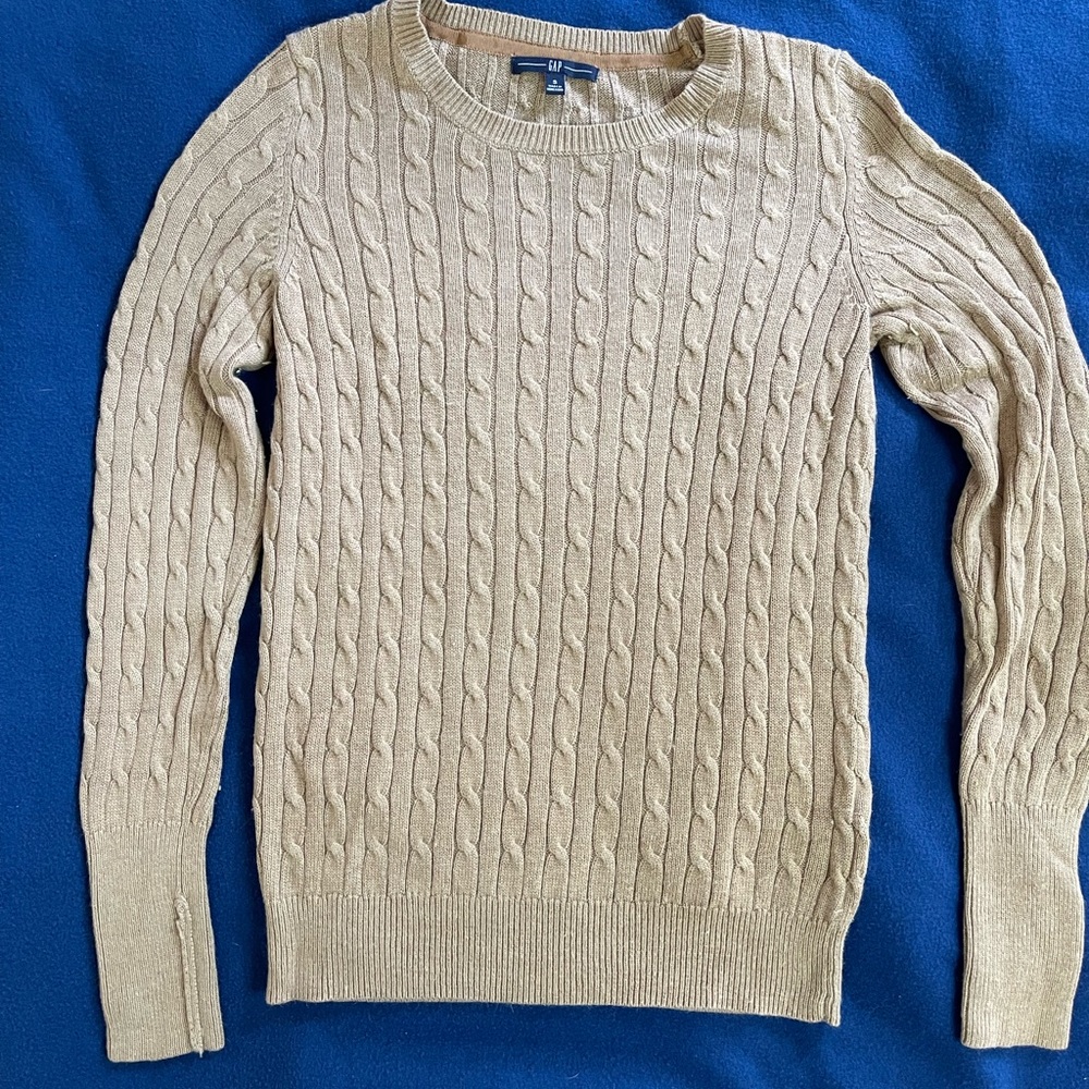 GAP SMALL women’s cable knit sweater